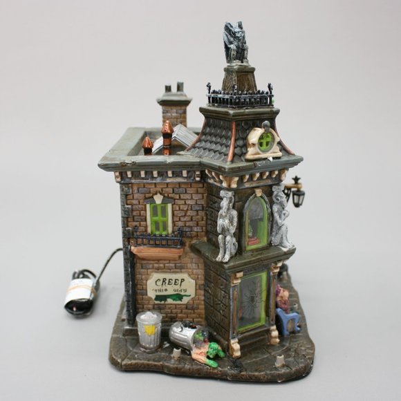 Lemax Spooky Town Zombie’s Cafe 2006 Halloween Village Collection Building 65346 - Picture 8 of 12